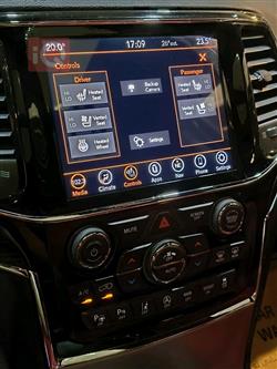 جيب جراند شيروكي